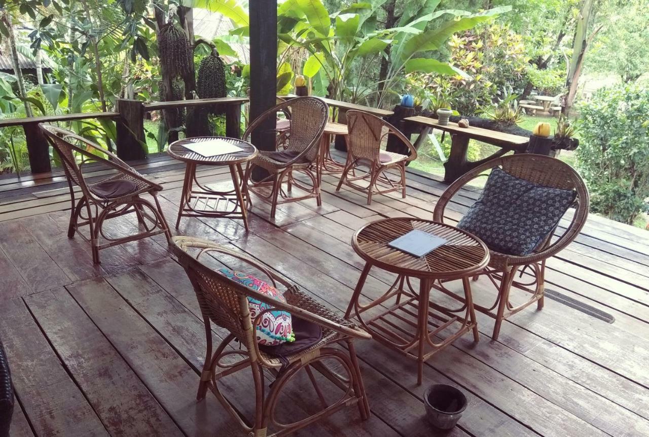 Kalm Pai Hotel Exterior photo